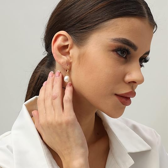 71jGFmC5eiL._AC_SY535_ Elegant 18K Gold-Plated Irregular Pearl Huggie Hoop Earrings - Image 2