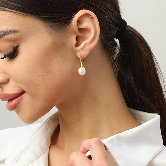 71mMhg41xQL._AC_SY535_ Elegant 18K Gold-Plated Irregular Pearl Huggie Hoop Earrings - Image 3