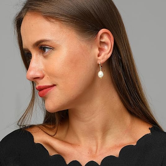 81Lb0PT6PcL._AC_SY535_ Elegant 18K Gold-Plated Irregular Pearl Huggie Hoop Earrings - Image 4